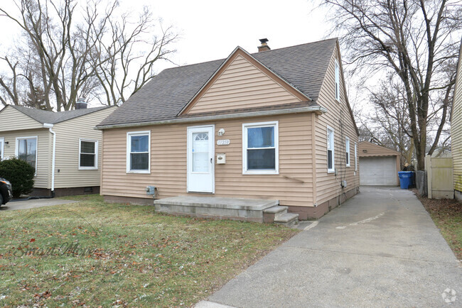 Building Photo - 11258 Packard Ave Rental