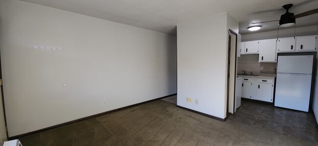 Photo - 625 9th St N