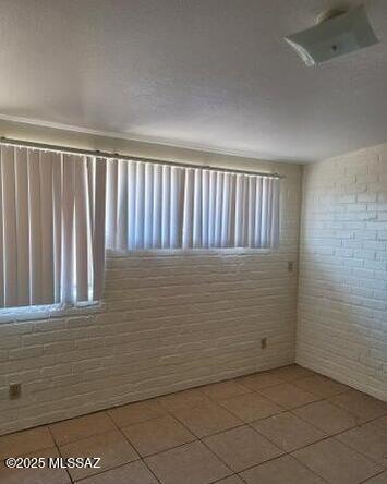 Photo - 425 E Delano St