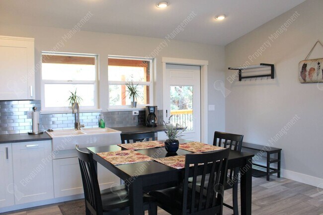 Photo - Furnished 1 BR ADU in Beautiful Awbrey Butte