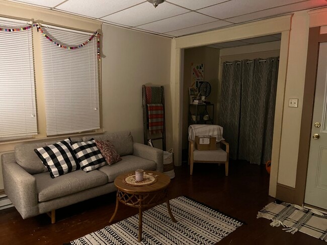 Photo - 208 W Main St Unit 1
