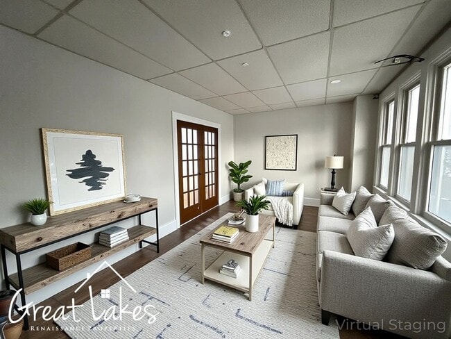 Photo - 3827 Trowbridge St Unit 3827 FL1