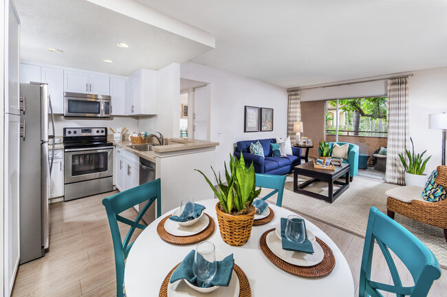 Building Photo - Solazzo Apartment Homes