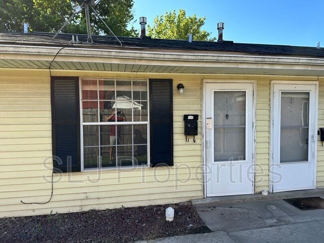 Building Photo - 428 Locust St Unit 1