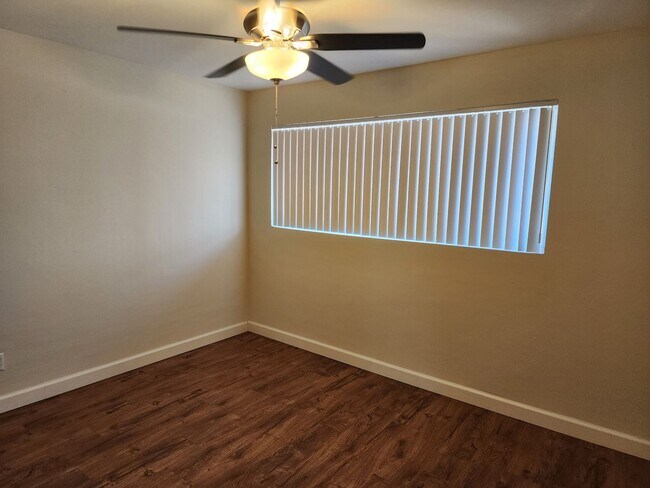 Photo - #1063- 1901W Weldon LLC Unit #3