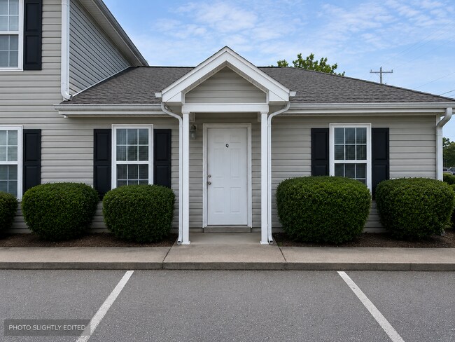 Building Photo - Two bedroom, 1 bath apartment in Graham (Park Place Apts) Unit Q