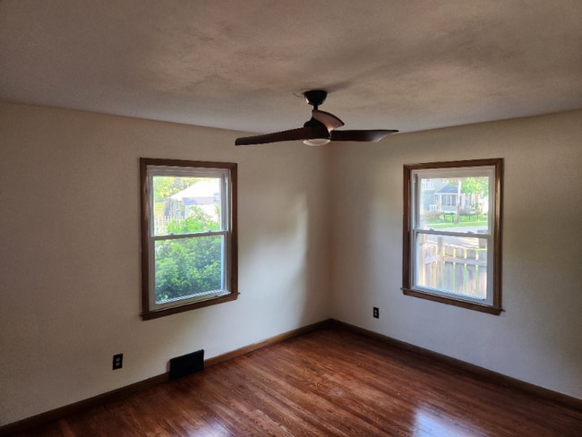 Photo - 125 N Maple Ave