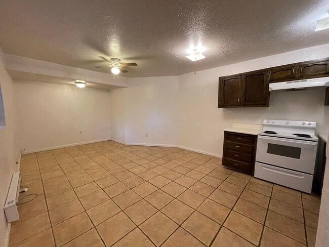 618 Jefferson St NE Unidad D