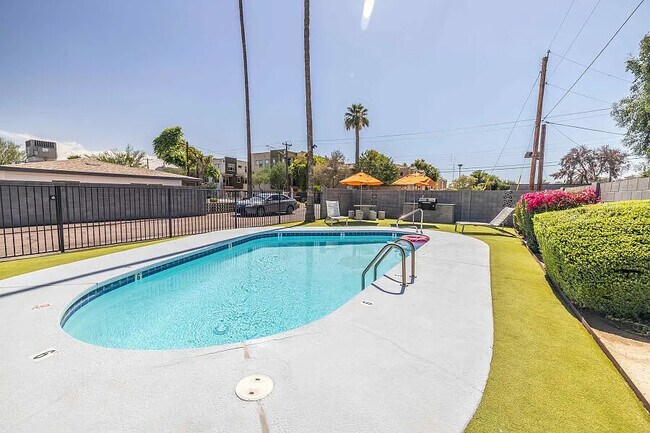 Photo - Hamptons Unit 10