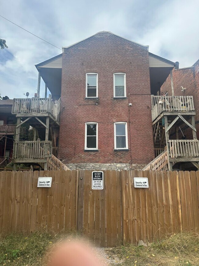 Photo - 3822-24 S. Broadway Ave. Unit 3822-C