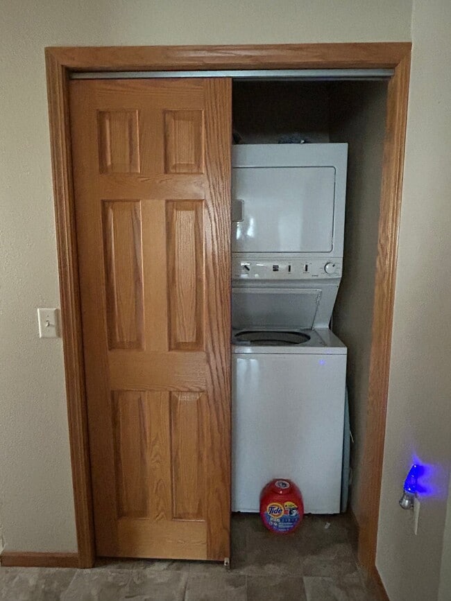 1719 W 5th St Unit 105