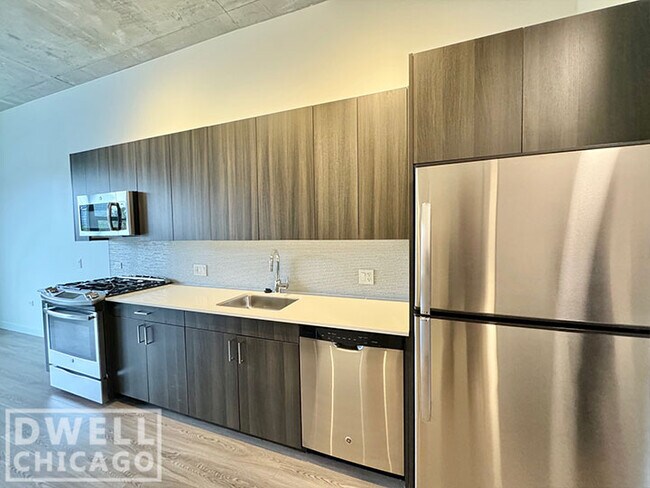 Photo - 738 N Morgan St