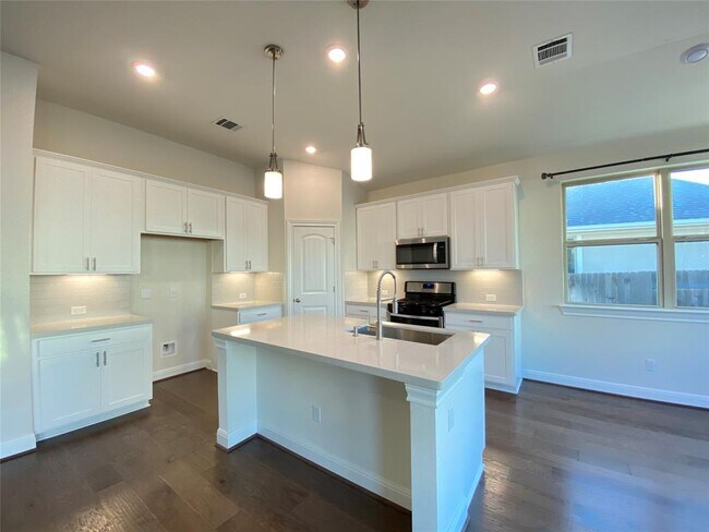Photo - 1405 Vista View Dr