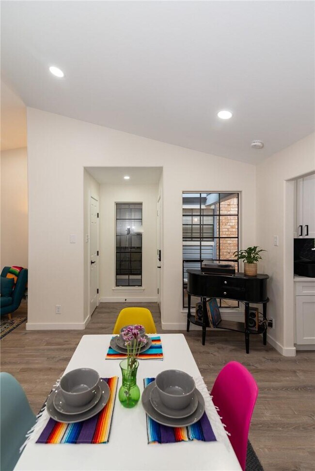 Photo - 1601 Faro Dr