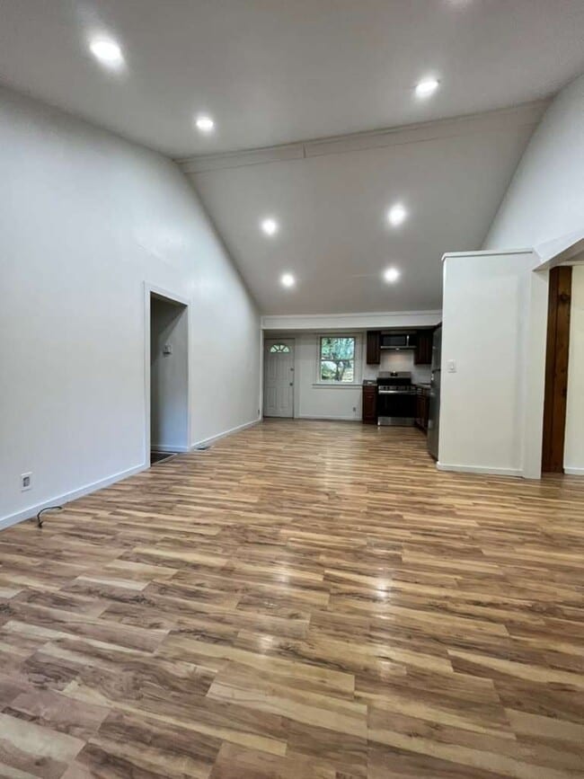 Building Photo - 2 Wildwood Trl