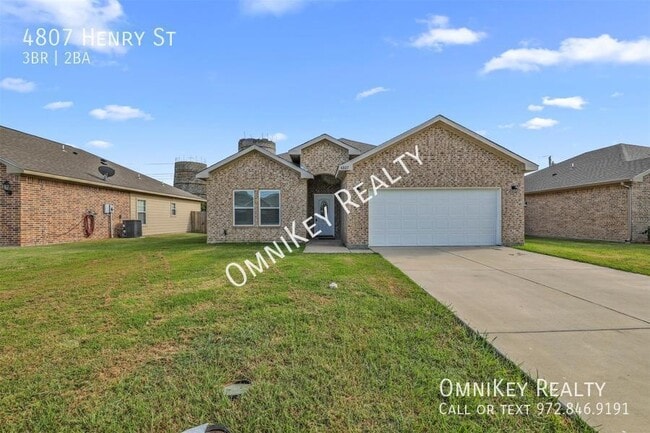 Building Photo - 4807 Henry St