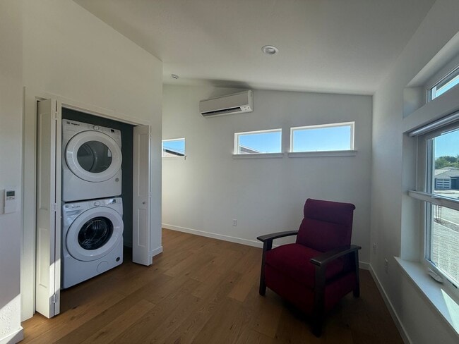 Photo - New Apartment in Central Ashland Location ...