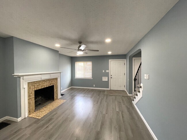 1285 Linwood Ave