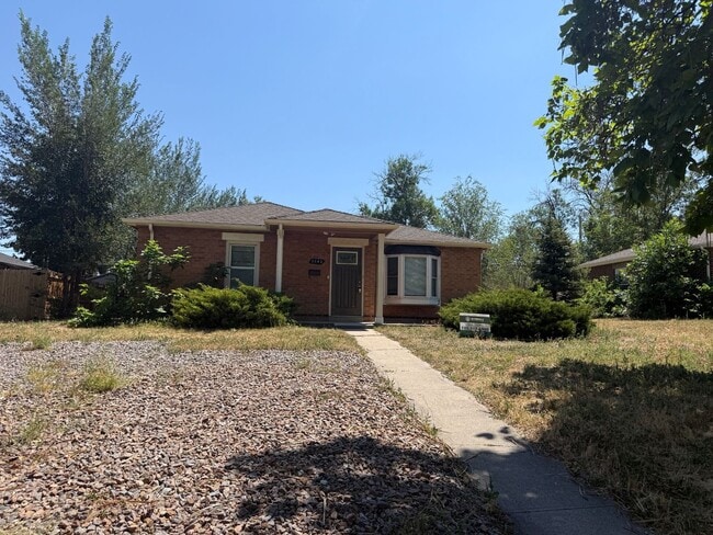 Building Photo - 3 BR/2BA | Newly Renovated Single Family Home | Great backyard | In Denver!