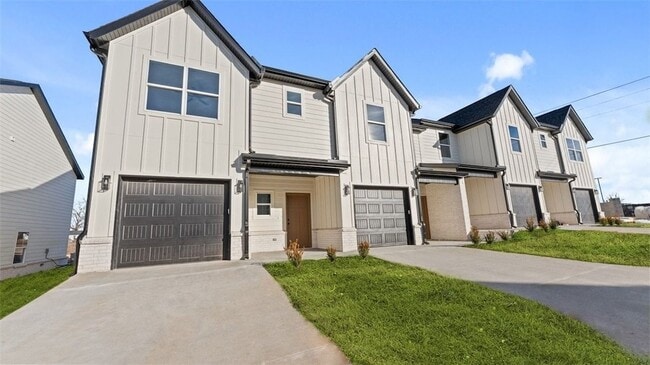 Photo - 1700 Cuppett Cir