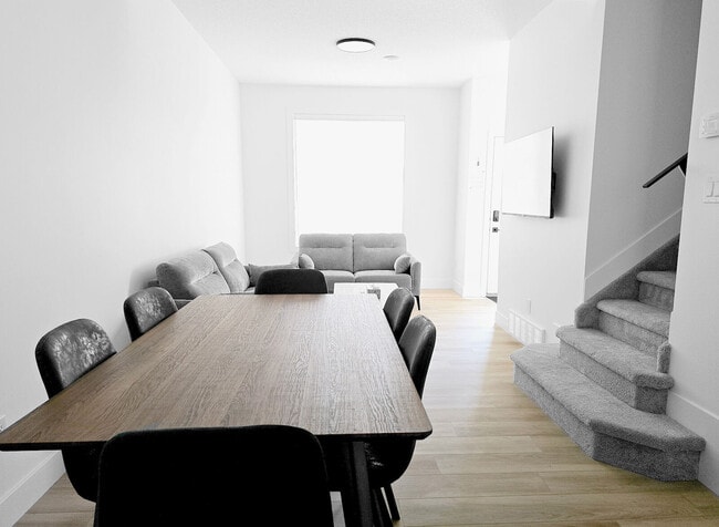 Photo - 10613-10122 122 Ave NW Unit 10613 MAIN