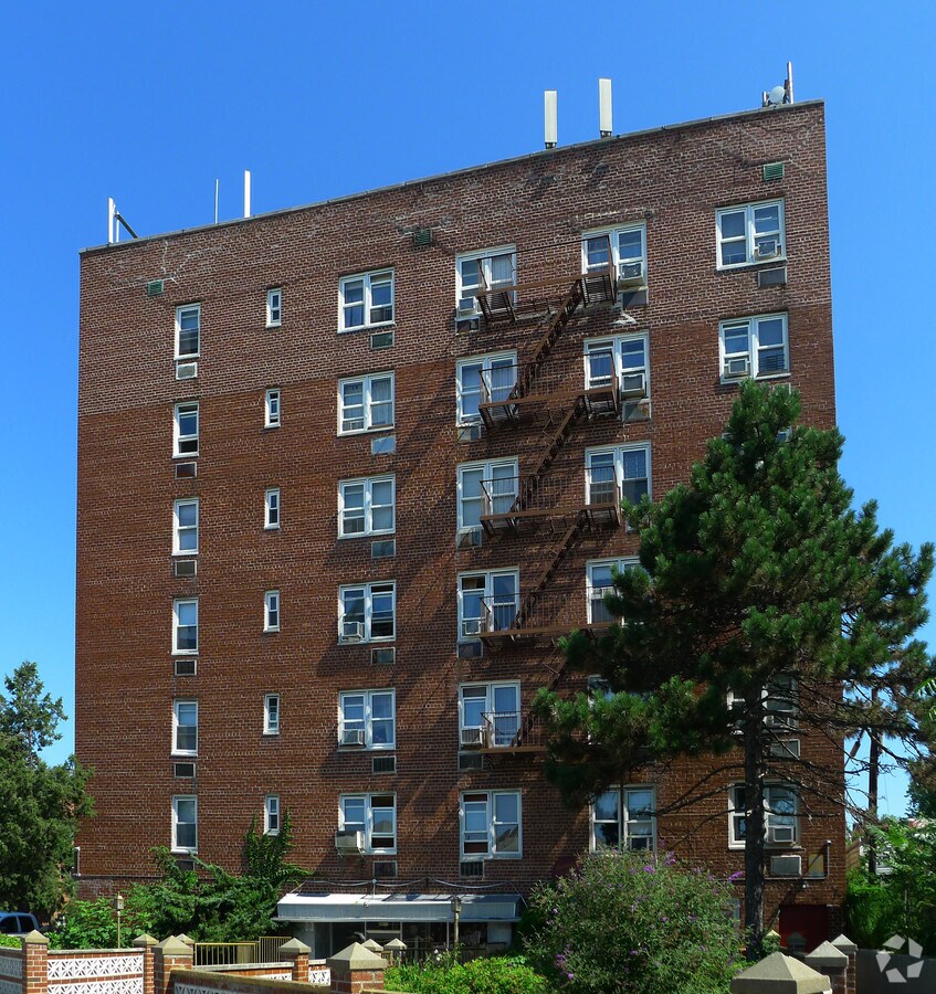 Photo - 2911 86th St