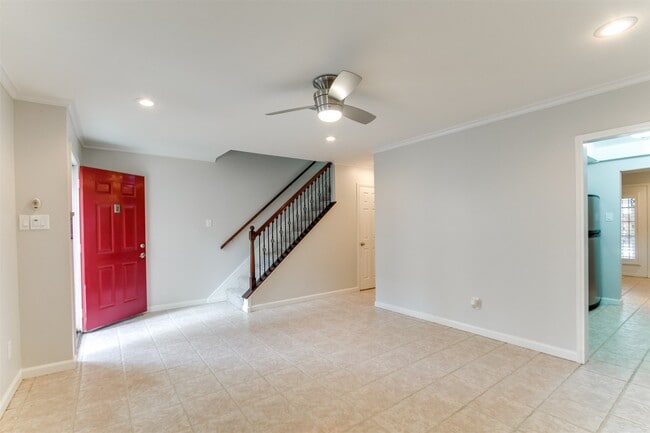 Photo - 1407 Springrock Ln