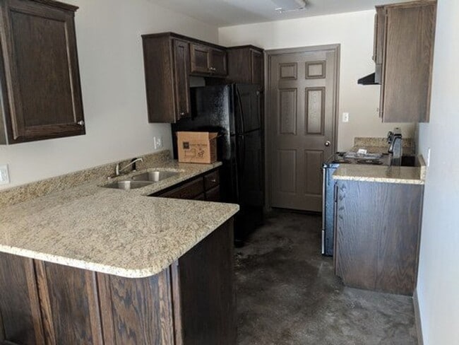 Photo - 38 W Center St Unidad 38 W Center Suite A