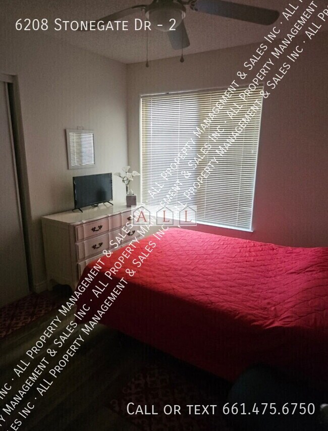 Photo - 6208 Stonegate Dr Unit 2