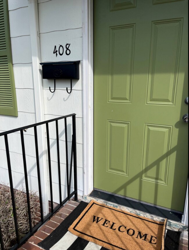 Photo - Elegant Downtown Augusta Cottage – FULLY F...