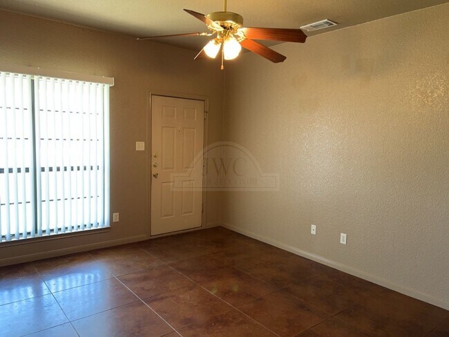 Photo - 1203 Cinch Dr