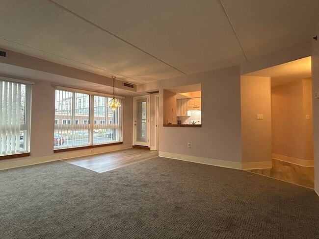 Photo - 60 Rantoul St Unidad 116