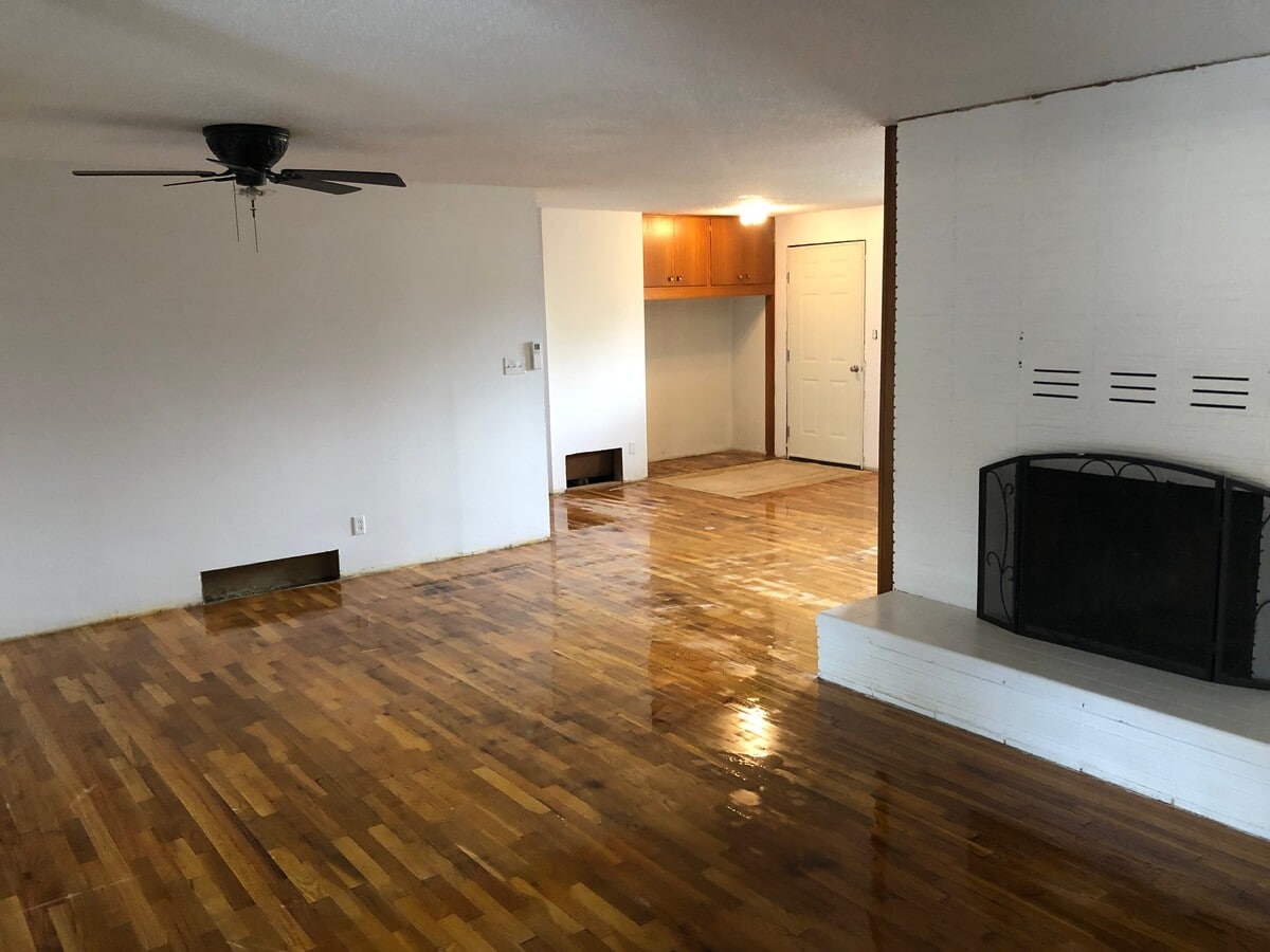 Photo - 1801 Siskiyou Blvd