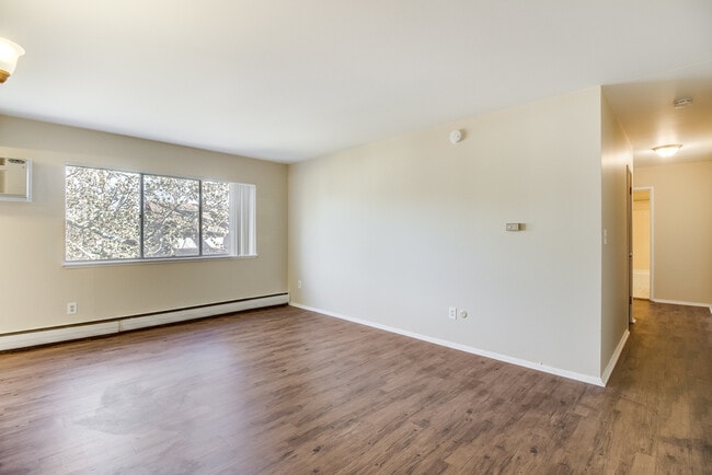 Shiawassee Apartments