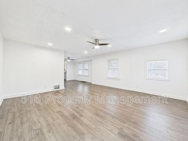 Photo - 1513 Rowland Ave