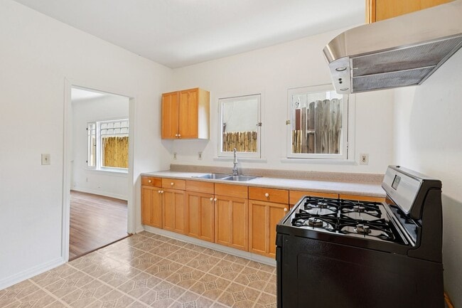 Photo - 1015 3/4-929 W Kensington Rd Unit 927