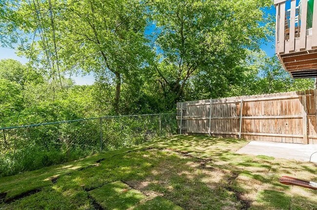 Photo - 8117 Foxfire Ln Unit A