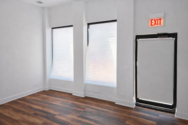 Photo - 1533 N Western Ave Unidad 1