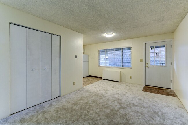 3161 Madison Ave Unit #Q423