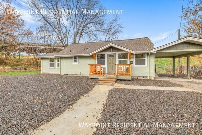 Building Photo - 2989 S Ivy St