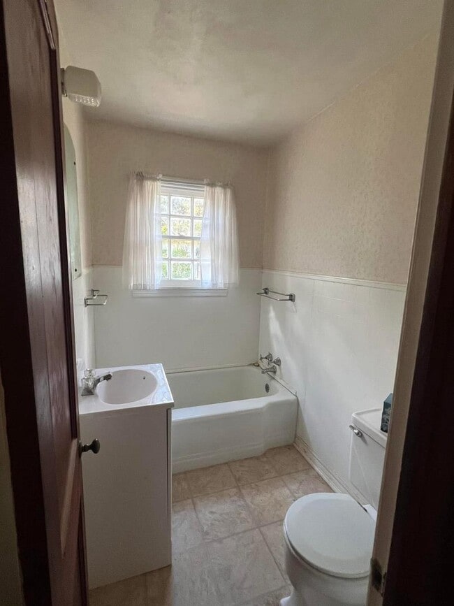 Photo - 603 N 11th St