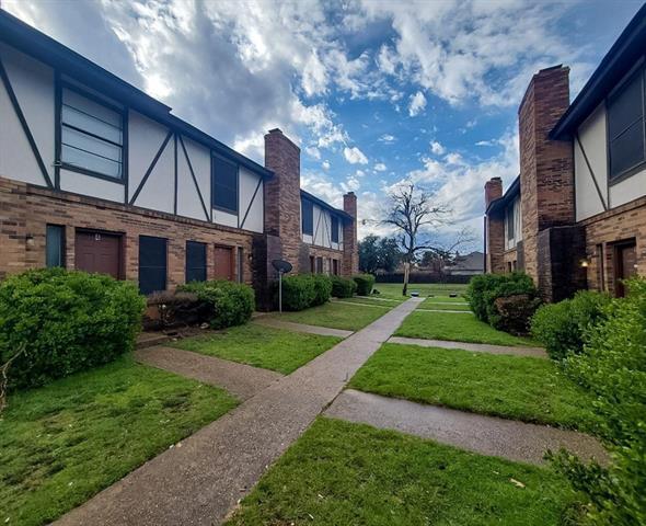 Photo - 4928 Diaz Ave