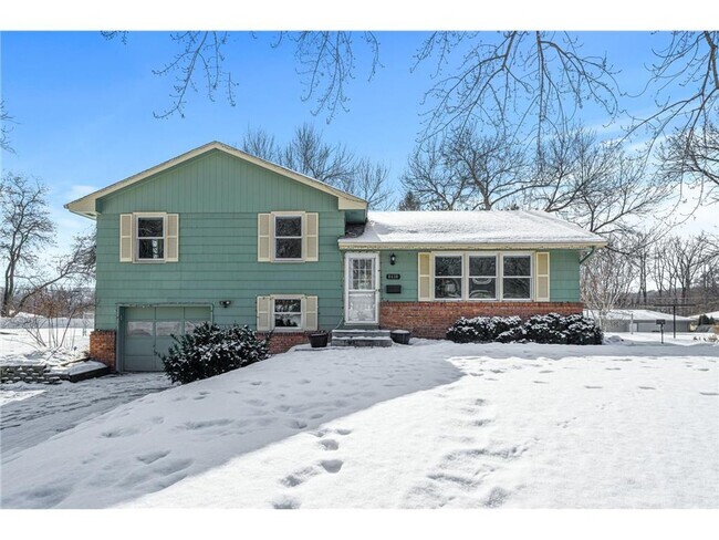 Building Photo - Well-Maintained 4 Bedroom Home In Sought A...