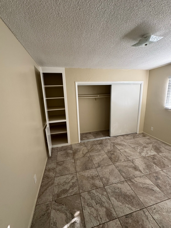 Photo - 1193 N Ardmore Ave Unit 9