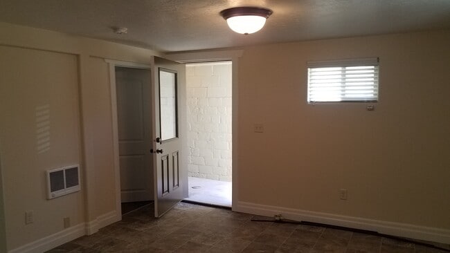 Photo - Move-In Discount - 2 Bedroom 1 Bath Basement Apartment of Single Family Home