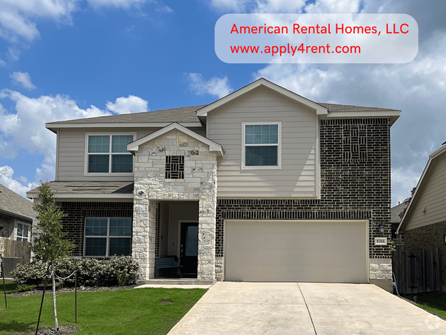 Building Photo - Large 3036 SF Home - 5 Bed/3 Bath + Media ...