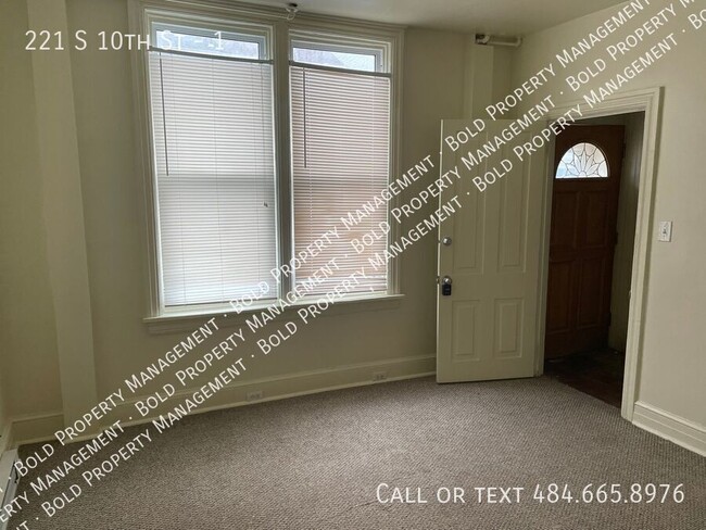 Photo - 221 S 10th St Unidad 1