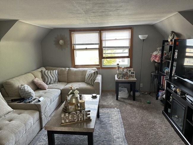 Building Photo - 3827-3827A E Edgerton Ave Unit 3827A E Edgerton Ave