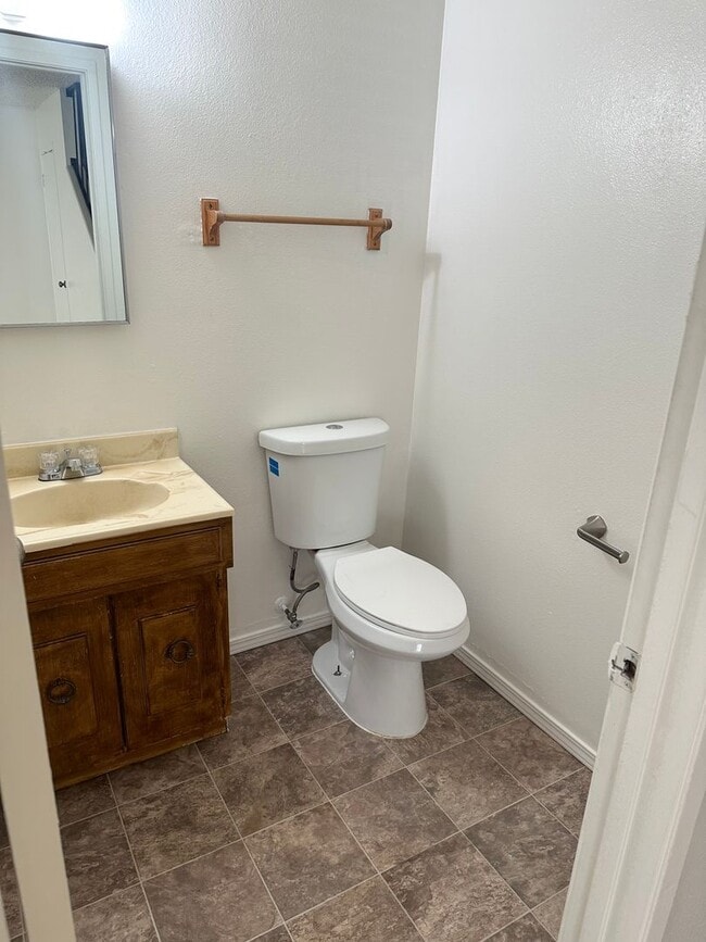 Photo - Westchester Area Condo W/Garage  AVAILABLE NOW!