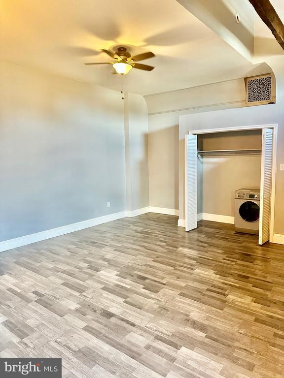 Building Photo - 13 N 4th Ave Unit 12 Rental